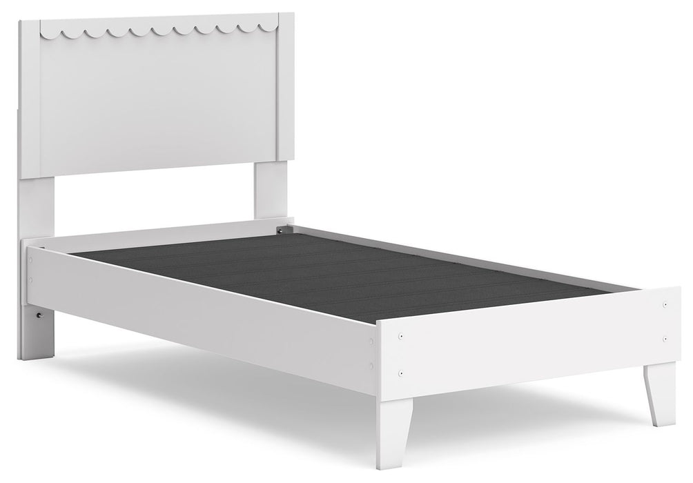 Hallityn - Panel Platform Bed