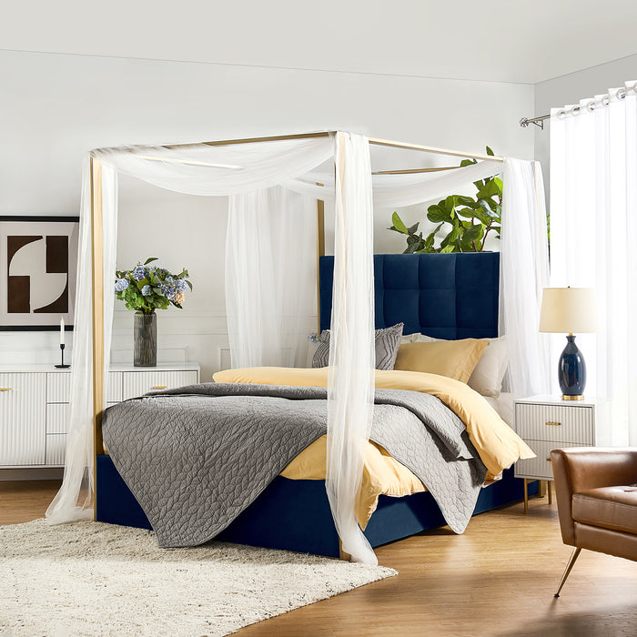 Madeleine - Upholstered Canopy Bed